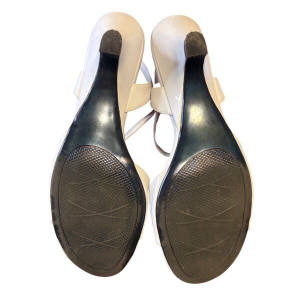 Laura Scott White Patent Leather Sandals With T-Strap Block Heel Size 8 - Picture 4 of 6